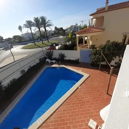 Magnific Miramar With Pool 吉亚