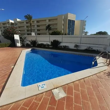 فيلة Magnific Miramar With Pool