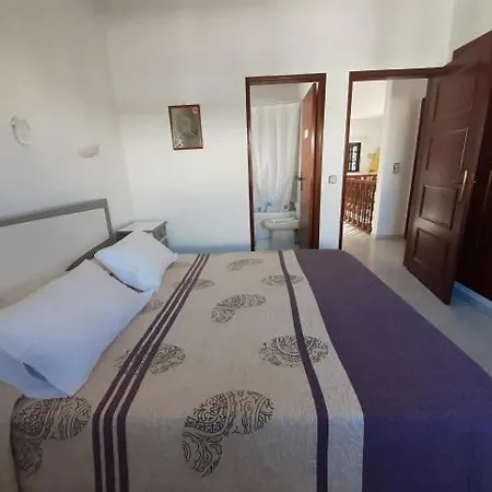 فيلة Magnific Miramar With Pool